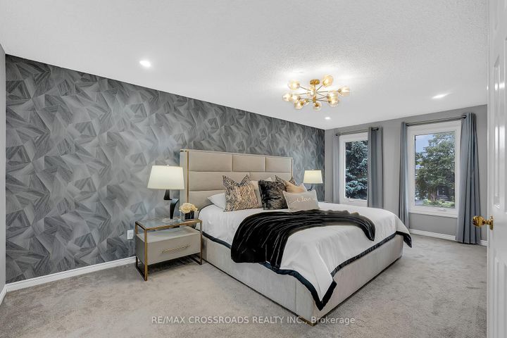 Photo 17 at 75 Barr Crescent, Heart Lake East, Brampton