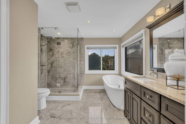 Photo 20 at 75 Barr Crescent, Heart Lake East, Brampton
