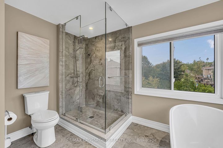 Photo 22 at 75 Barr Crescent, Heart Lake East, Brampton
