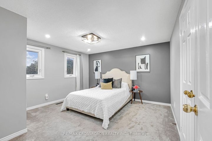 Photo 26 at 75 Barr Crescent, Heart Lake East, Brampton