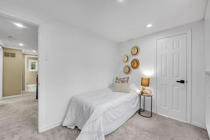 Photo 29 at 75 Barr Crescent, Heart Lake East, Brampton