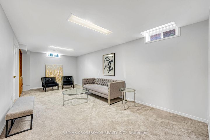 Photo 34 at 75 Barr Crescent, Heart Lake East, Brampton