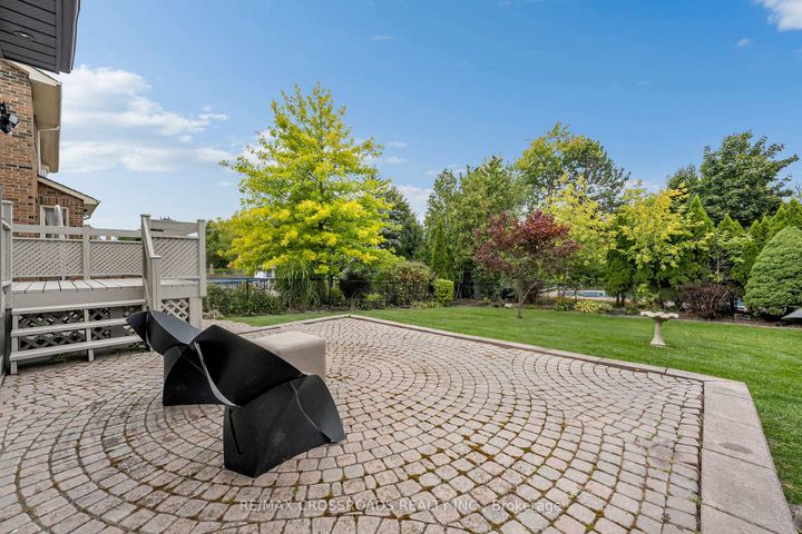 Photo 38 at 75 Barr Crescent, Heart Lake East, Brampton