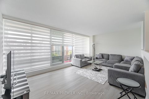 Photo 11 at 811 - 25 Four Winds Drive, York University Heights, Toronto