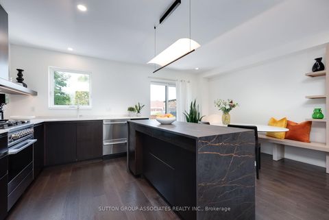 Photo 10 at 276 Oakwood Avenue, Oakwood Village, Toronto