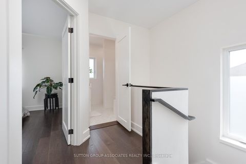 Photo 15 at 276 Oakwood Avenue, Oakwood Village, Toronto
