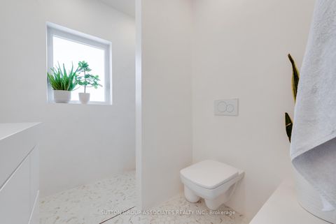 Photo 19 at 276 Oakwood Avenue, Oakwood Village, Toronto