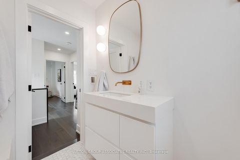 Photo 20 at 276 Oakwood Avenue, Oakwood Village, Toronto