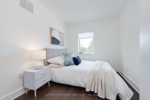 Photo 23 at 276 Oakwood Avenue, Oakwood Village, Toronto
