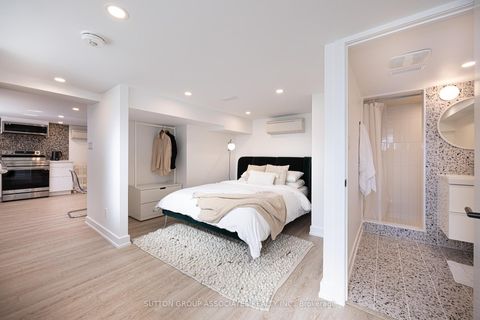 Photo 29 at 276 Oakwood Avenue, Oakwood Village, Toronto