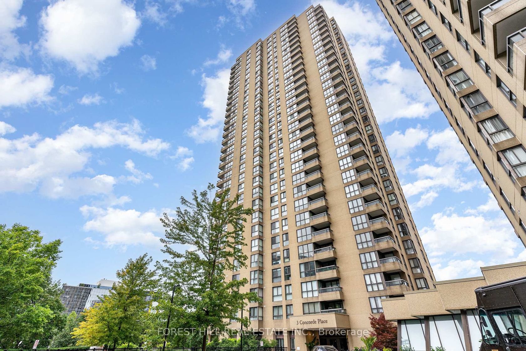 2004 - 3 Concorde Place, Don Mills, Toronto 