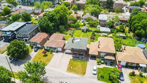 Photo 7 at 20 Macleod Street, Maple Leaf, Toronto