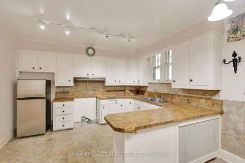 Photo 10 at 115 Strathallan Boulevard, Lawrence Park South, Toronto