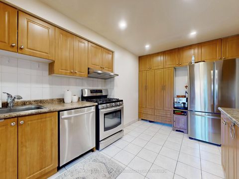 Photo 6 at 102 Valdor Drive, Agincourt North, Toronto