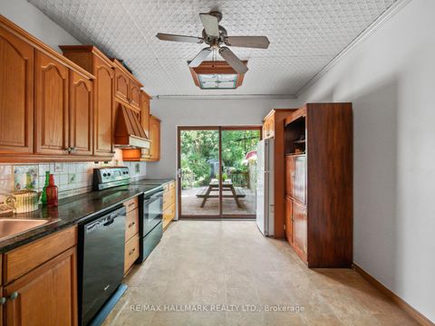 Photo 10 at 73 Withrow Avenue, North Riverdale, Toronto