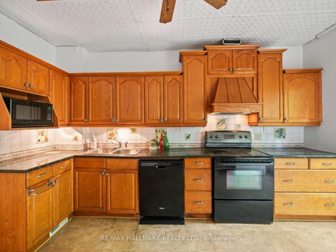 Photo 12 at 73 Withrow Avenue, North Riverdale, Toronto