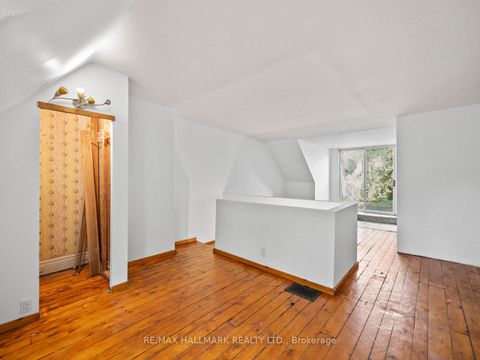 Photo 31 at 73 Withrow Avenue, North Riverdale, Toronto