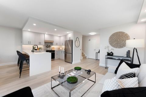 Photo 4 at 608 - 60 Southport Street, Swansea, Toronto