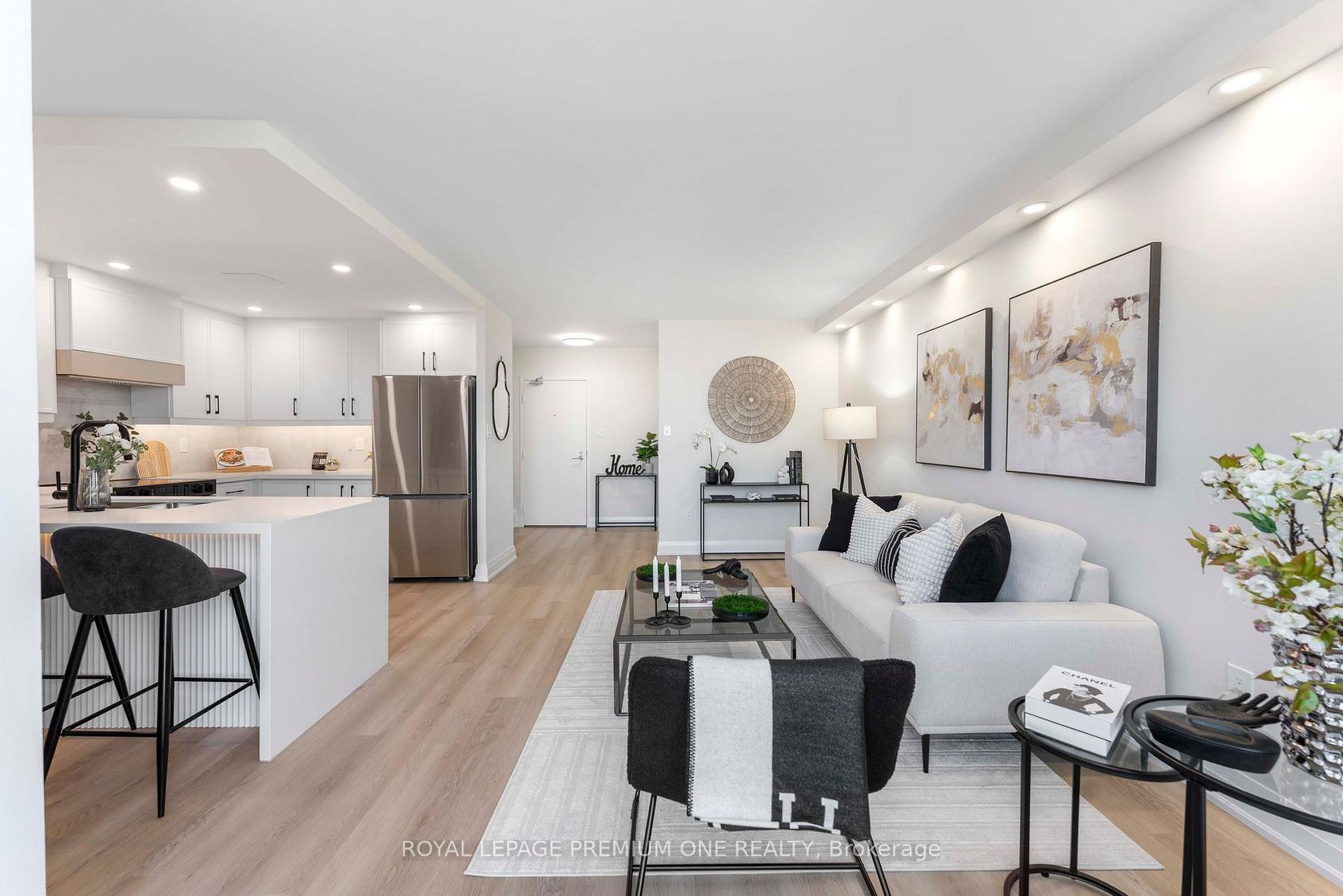 608 - 60 Southport Street, Swansea, Toronto 
