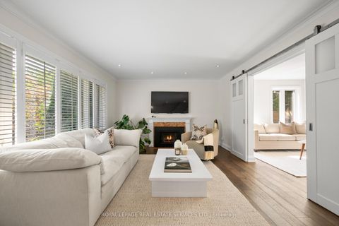 Photo 2 at 70 Chestnut Hills Parkway, Humber Valley, Toronto