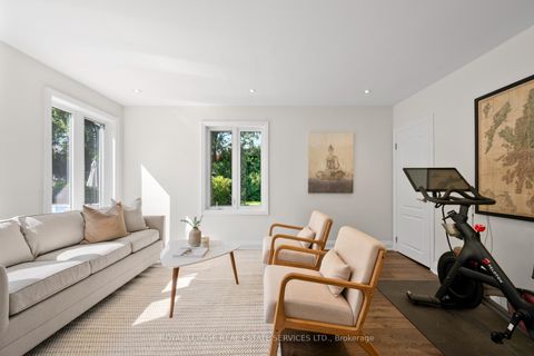 Photo 6 at 70 Chestnut Hills Parkway, Humber Valley, Toronto