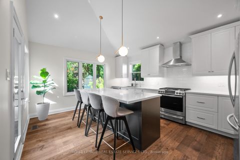 Photo 12 at 70 Chestnut Hills Parkway, Humber Valley, Toronto