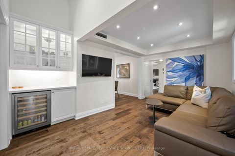 Photo 15 at 70 Chestnut Hills Parkway, Humber Valley, Toronto