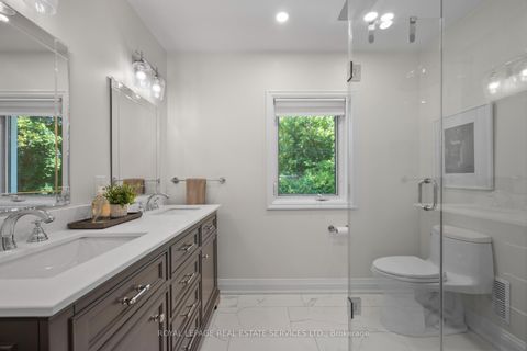 Photo 22 at 70 Chestnut Hills Parkway, Humber Valley, Toronto