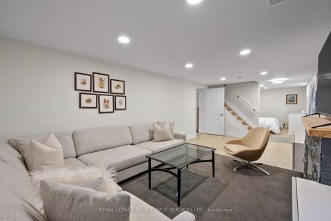 Photo 33 at 70 Chestnut Hills Parkway, Humber Valley, Toronto