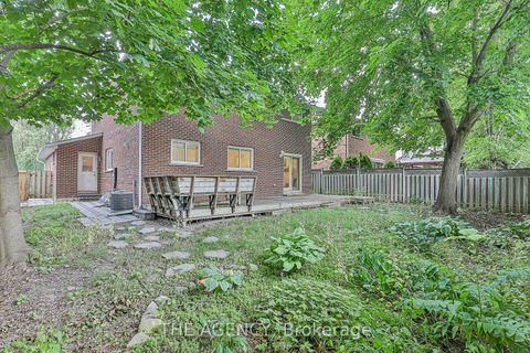 Photo 25 at 310 Primrose Lane, London, Newmarket