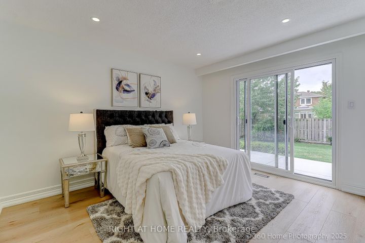 Photo 6 at 44 Beamsville Drive, Steeles, Toronto