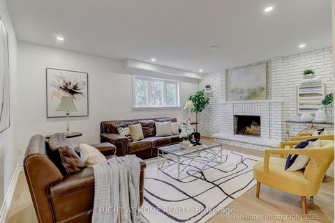 Photo 5 at 44 Beamsville Drive, Steeles, Toronto