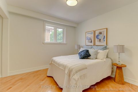 Photo 18 at 44 Beamsville Drive, Steeles, Toronto