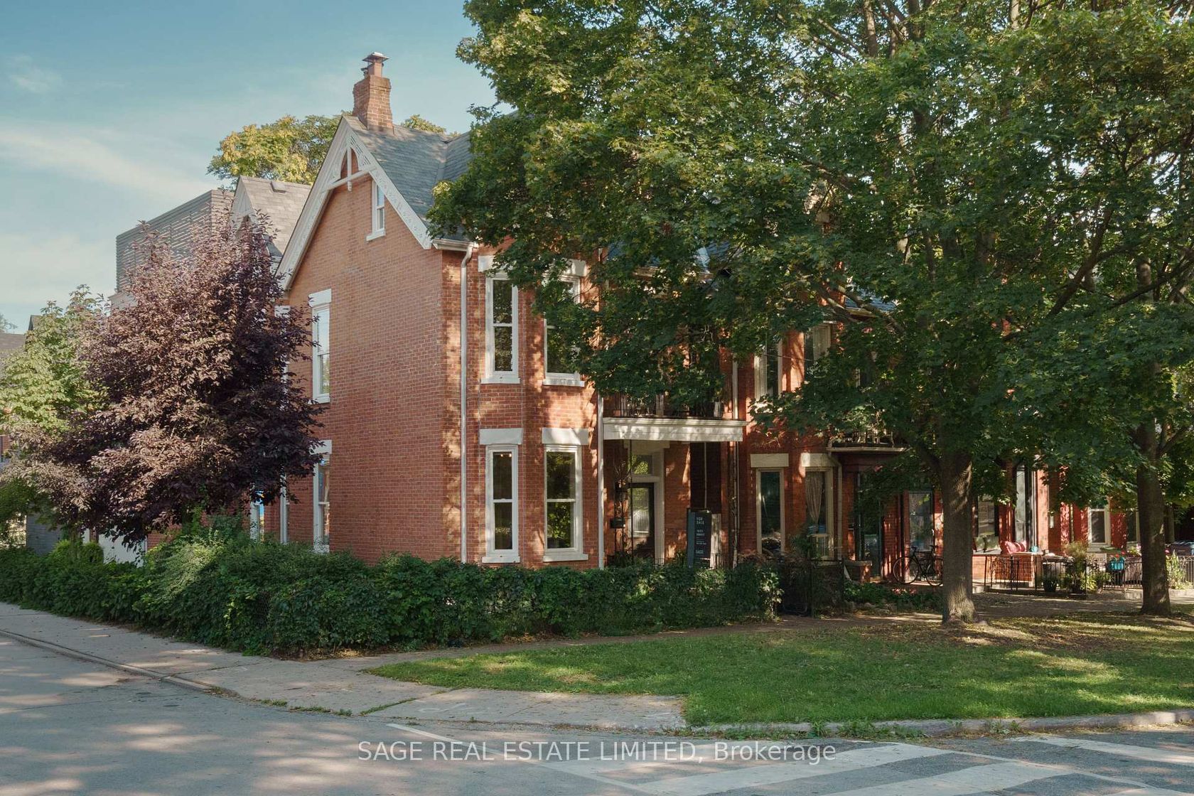 73 Lakeview Avenue, Bellwoods, Toronto 