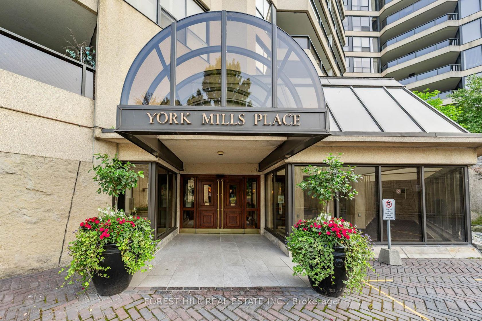 815 - 3900 Yonge Street, Nortown, Toronto 