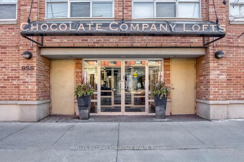 Photo 3 at 324 - 955 Queen Street W, Niagara, Toronto