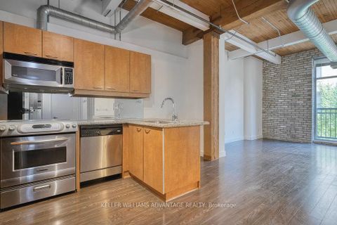 Photo 7 at 324 - 955 Queen Street W, Niagara, Toronto