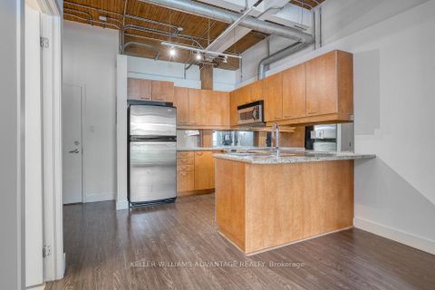 Photo 14 at 324 - 955 Queen Street W, Niagara, Toronto