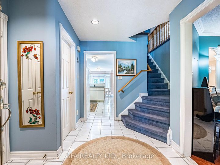 Photo 8 at 5580 Middlebury Drive, Central Erin Mills, Mississauga