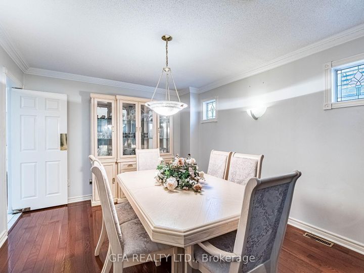 Photo 9 at 5580 Middlebury Drive, Central Erin Mills, Mississauga