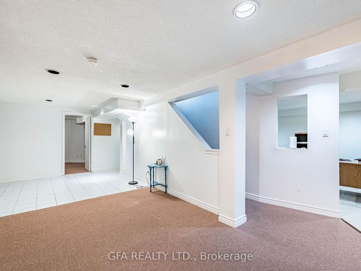 Photo 22 at 5580 Middlebury Drive, Central Erin Mills, Mississauga