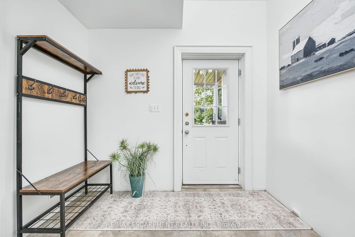 Photo 4 at 483 Harvest Road, Greensville, Hamilton