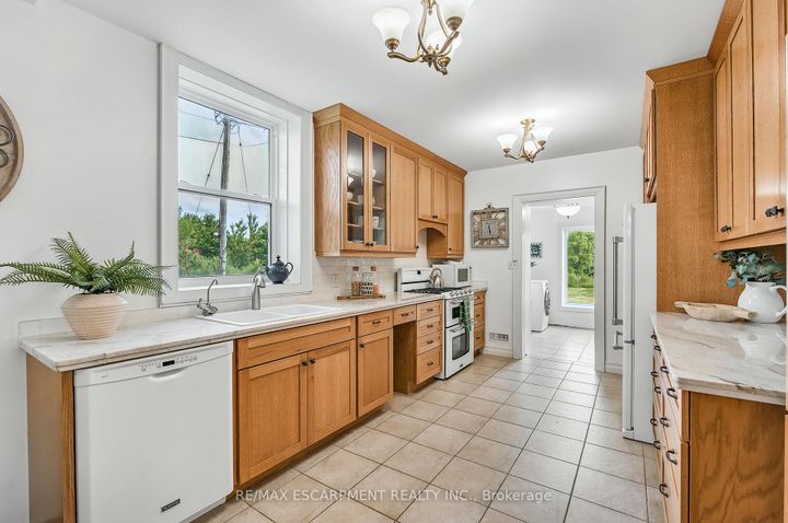 Photo 8 at 483 Harvest Road, Greensville, Hamilton