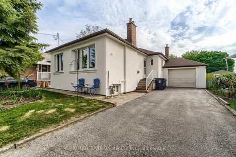 Photo 3 at 44 Armitage Drive, Maryvale, Toronto