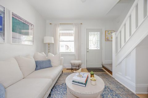 Photo 2 at 154 Cedric Avenue, Oakwood Village, Toronto