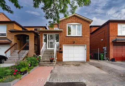 Photo 2 at 59 Festival Drive, Branson, Toronto Photo 2 at 59 Festival Drive, Branson, Toronto