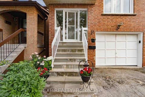 Photo 4 at 59 Festival Drive, Branson, Toronto Photo 4 at 59 Festival Drive, Branson, Toronto