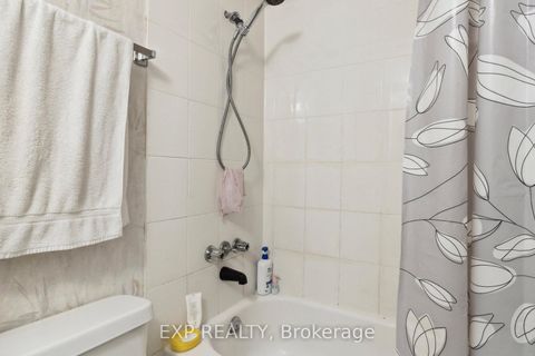 Photo 10 at 510 - 205 Hilda Avenue, Newtonbrook West, Toronto Photo 10 at 510 - 205 Hilda Avenue, Newtonbrook West, Toronto