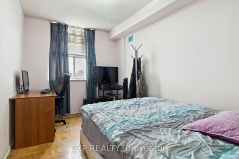 Photo 11 at 510 - 205 Hilda Avenue, Newtonbrook West, Toronto