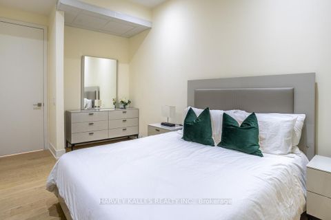 Photo 16 at 1013 - 111 St Clair Avenue W, St. Clair, Toronto